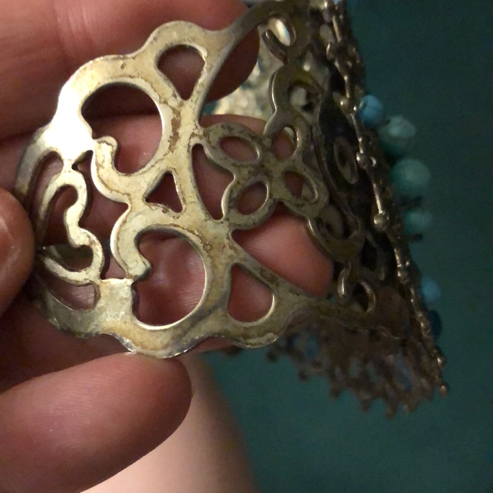 Arm cuff statement piece - Picture 3 of 3